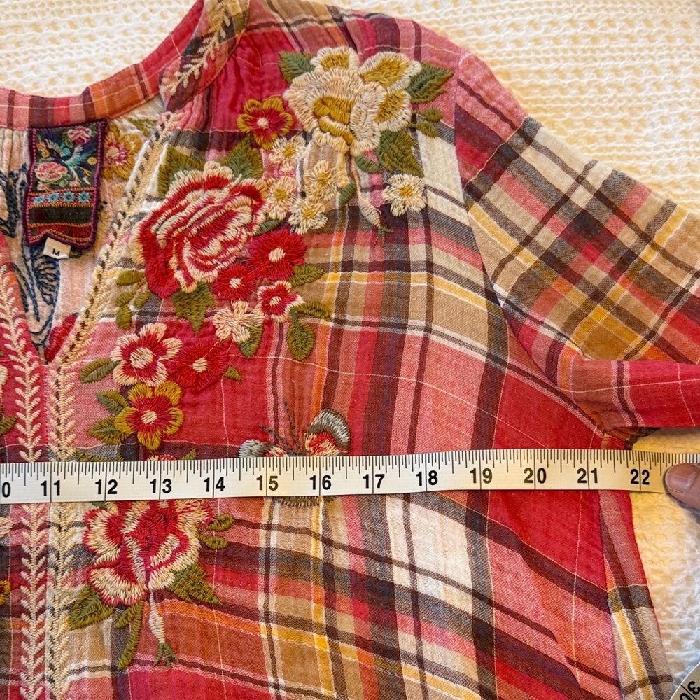 Johnny Was Multicolor Embroidered Floral V-Neck Tunic - Picture 10 of 12
